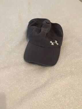 Under Armour Black Adjustable Logo Cap